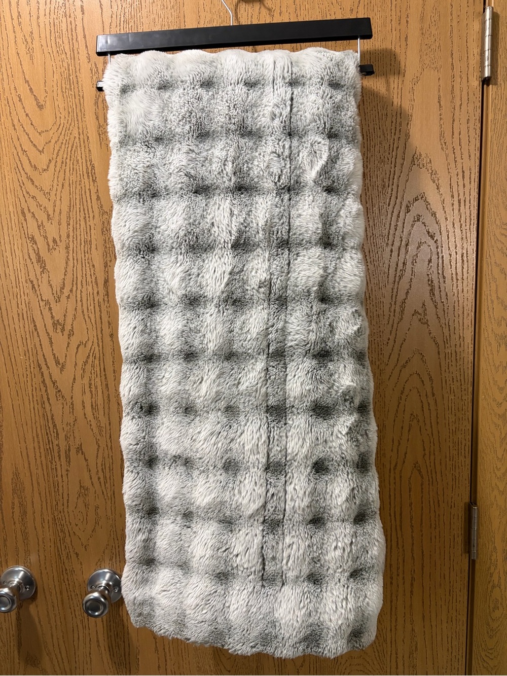 Room & Retreat Gray Faux Fur Plush Throw Blanket Reversible Soft Cozy